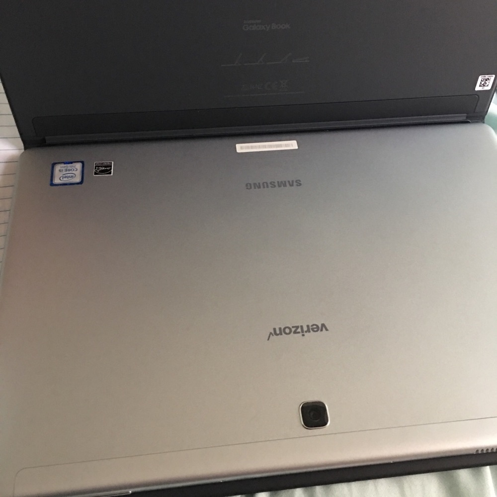 Labtop Tablet - Picture 3 of 3